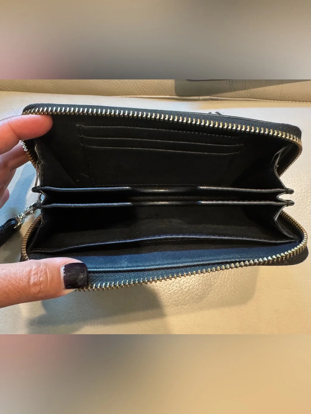 Michael Kors compact black